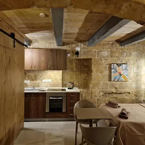 Renovated 16th Century House In , Valletta Malta